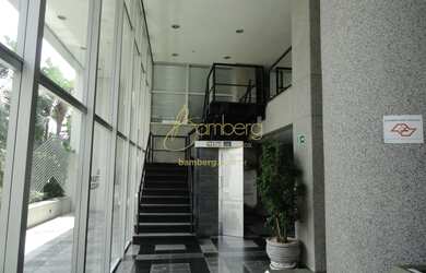 Imagem: O depósito à venda possui 2 Vagas na garagem e 66m² de Área