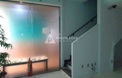 Imagem: O depósito possui 49m² de Área e está localizado em Barra