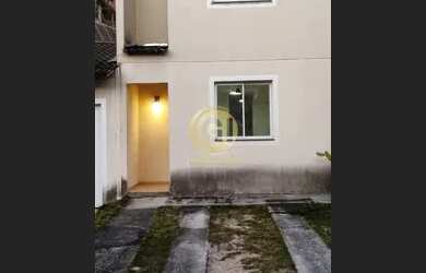 Imagem: A casa em condomínio possui 2 Dormitórios, 2 Banheiros, 1