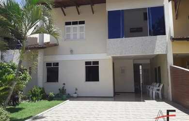 Imagem: A casa possui 3 Dormitórios, 4 Banheiros, 3 Vagas na garagem