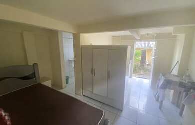 Imagem: O quarto está localizado em Guarani, Colombo para alugar por