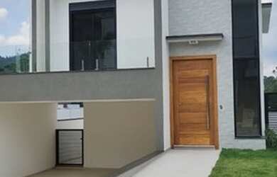 Imagem: A casa em condomínio possui 3 Dormitórios, 5 Banheiros, 2