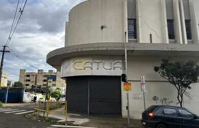 Imagem: O depósito possui 5 Vagas na garagem, 7.000m² de Área e