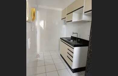 Imagem 4: Apartamento 2 quartos, sem suíte, com projetados na cozinha e banheiro....