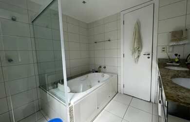 Imagem 4: Apartamento para venda possui 215 metros quadrados com 3 quartos em Patamares...