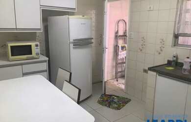 Imagem: A casa possui 2 Dormitórios, 2 Banheiros, 1 Vaga na garagem