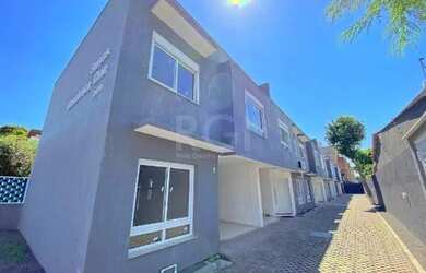 Imagem: A casa em condomínio possui 3 Dormitórios, 3 Banheiros, 1