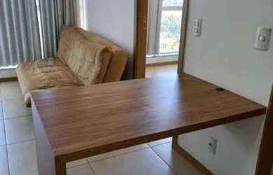 Imagem: O apartamento possui 1 Dormitório, 1 Banheiro, 1 Vaga na garagem