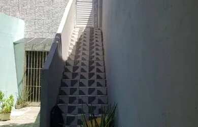 Imagem: A casa possui 2 Dormitórios, 2 Banheiros, 80m² de Área e