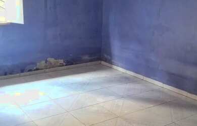 Imagem: A casa possui 2 Dormitórios, 2 Banheiros, 1 Vaga na garagem