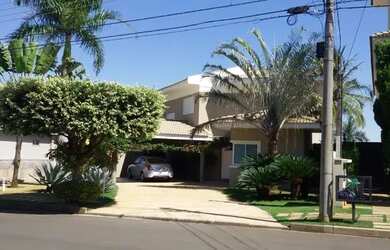 Imagem: A casa em condomínio possui 3 Dormitórios, 5 Banheiros, 5