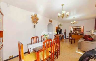 Imagem 3: Casa com 3 Quartos à venda, 225 m² por R$ 1.050.000 - Santa Felicidade...