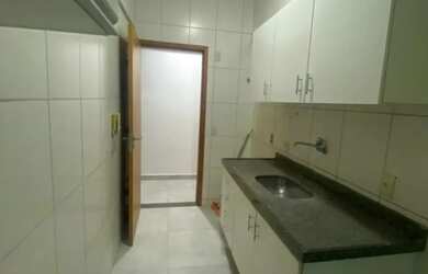 Imagem 8: PS.: ALUGO APTO 2/4 QUARTOS E VARANDA NA PONTA VERDE