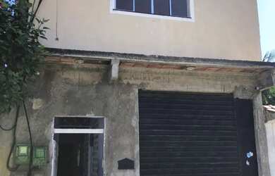 Imagem: A casa possui 5 Dormitórios, 4 Banheiros, 2 Vagas na garagem