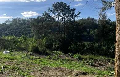 Imagem: O terreno possui 2.000m² de Área e está localizado em Nazaré