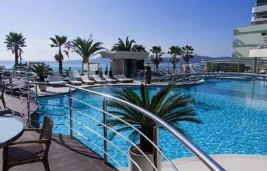 Imagem 16: Frente Mar no Atlantic Paradise Meia Praia, 4 Suítes 03 Vagas, Mobiliado,...