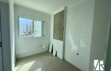 Imagem 7: Descubra Seu Novo Lar na Meia Praia Apartamento 3 Suítes em Itapema/SC