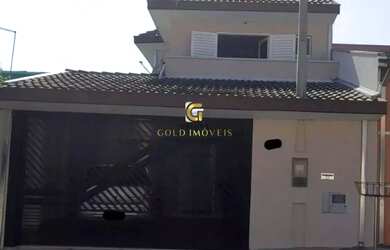 Imagem: A casa possui 3 Dormitórios, 2 Banheiros, 3 Vagas na garagem