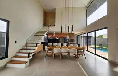 Imagem: A casa em condomínio possui 3 Dormitórios, 3 Banheiros, 4