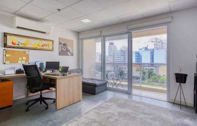 Imagem: O depósito possui 35m² de Área e está localizado em Água