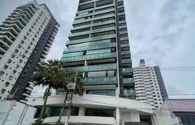 Imagem: O apartamento possui 1 Dormitório, 3 Banheiros, 1 Vaga na garagem