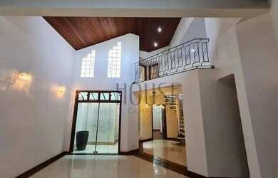 Imagem: A casa em condomínio possui 3 Dormitórios, 4 Banheiros, 4