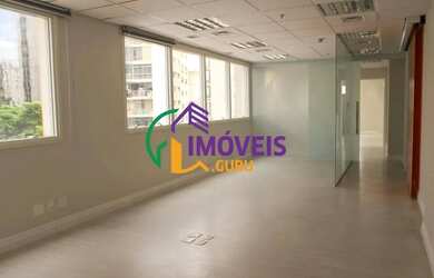 Imagem: O depósito possui 5 Vagas na garagem e 168m² de Área e está