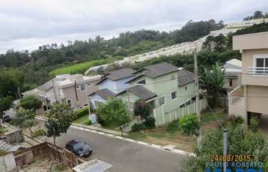 Imagem: O terreno possui 260m² de Área e está localizado em Altos