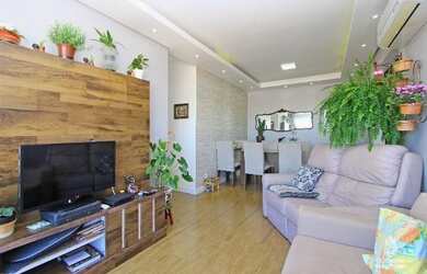 Imagem: O apartamento possui 3 Dormitórios, 1 Banheiro, 2 Vagas na