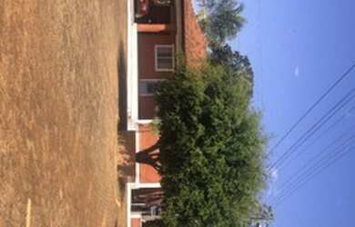 Imagem: A casa em condomínio possui 3 Dormitórios, 3 Banheiros, 3