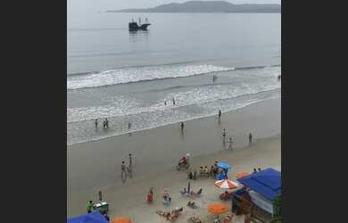 Imagem 2: Cobertura Frente Mar para Locação de Temporada na Meia Praia