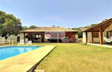 Imagem: A fazenda possui 300m² de Área e está localizado em Colinas