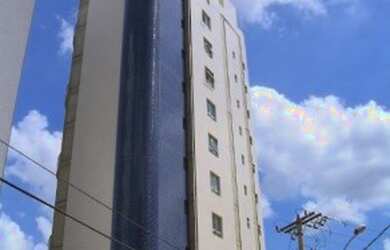 Imagem: O apartamento possui 1 Dormitório, 1 Banheiro, 1 Vaga na garagem