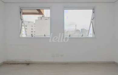 Imagem: O depósito possui 1 Vaga na garagem, 25m² de Área e está