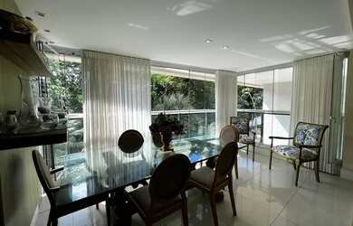 Imagem 2: Apartamento para venda possui 215 metros quadrados com 3 quartos em Patamares...