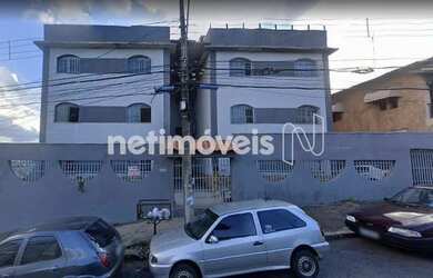 Imagem: O apartamento possui 2 Dormitórios, 1 Banheiro, 2 Vagas na