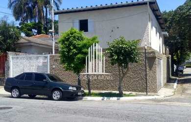 Imagem: A casa possui 5 Dormitórios, 2 Banheiros, 5 Vagas na garagem
