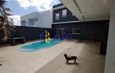 Imagem: A casa em condomínio possui 3 Dormitórios, 4 Banheiros, 2