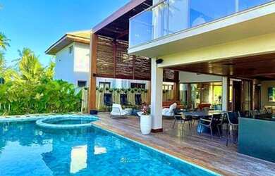 Imagem: A casa em condomínio possui 5 Dormitórios, 5 Banheiros, 2