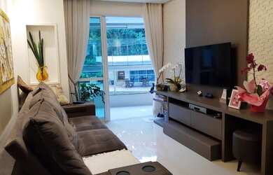 Imagem: O apartamento possui 4 Dormitórios, 3 Banheiros, 2 Vagas na