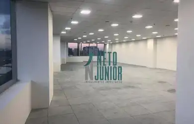 Imagem: O depósito possui 5 Vagas na garagem, 221m² de Área e está