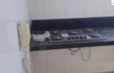 Imagem 5: Apartamento com 3 dormitórios à venda, 80 m² por R$ 330.000,00 - Baeta...