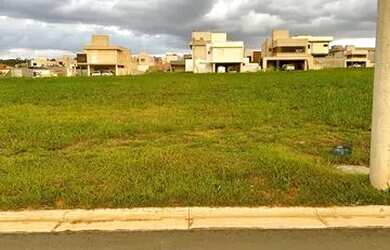 Imagem: O terreno possui 318m² de Área e está localizado em Jardins