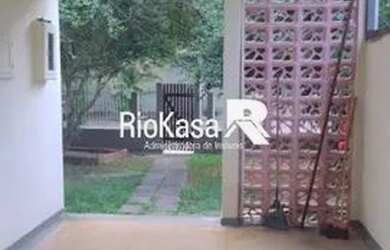 Imagem 2: RIO DE JANEIRO - Casa Padrão - FREGUESIA ILHA DO GOVERNADOR