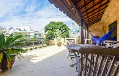 Imagem: O apartamento na cobertura possui 5 Dormitórios, 2 Banheiros