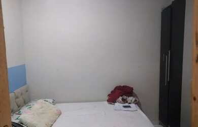 Imagem: A casa possui 3 Dormitórios, 2 Banheiros e 1 Vaga na garagem