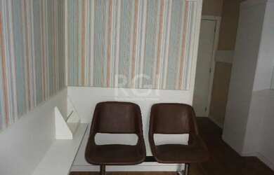 Imagem: O depósito possui 1 Vaga na garagem, 30m² de Área e está