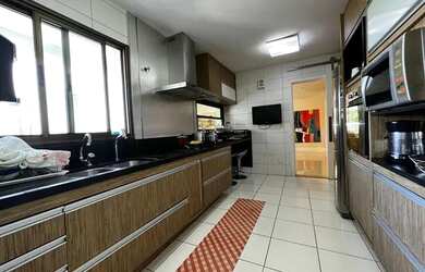 Imagem 3: Apartamento para venda possui 215 metros quadrados com 3 quartos em Patamares...