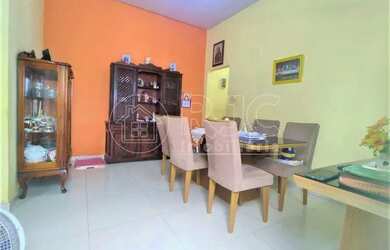 Imagem: A casa possui 3 Dormitórios, 3 Banheiros, 100m² de Área e