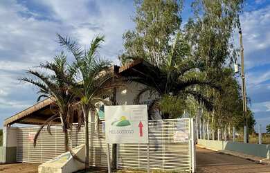 Imagem: A chácara possui 5.000m² de Área, Imóvel novo e está localizado